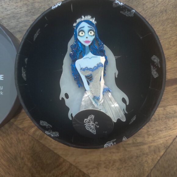 Erstwilder Corpse Bride Brooch New - Picture 3 of 3